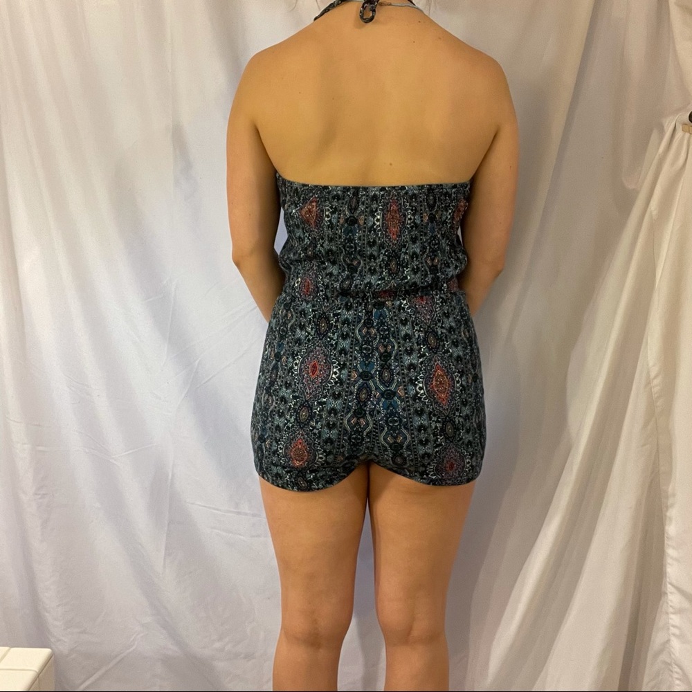 halter romper - Picture 4 of 4